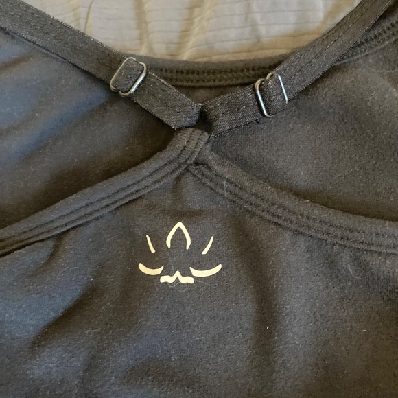 Beyond Yoga Women's Bra Tank Top Shirt Sz S Activewear - Picture 3 of 10